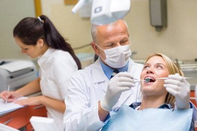 وظایف دستیار دندانپزشک