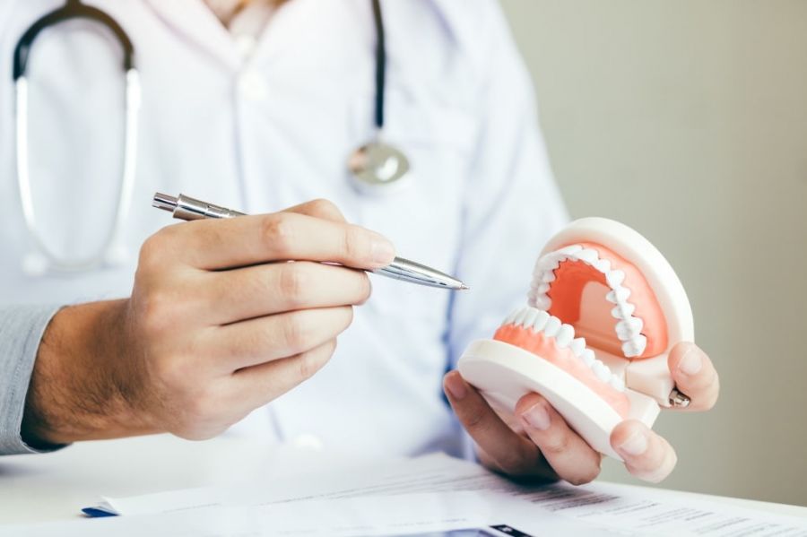 دوره آموزشی تکنسین دستیار دندانپزشک